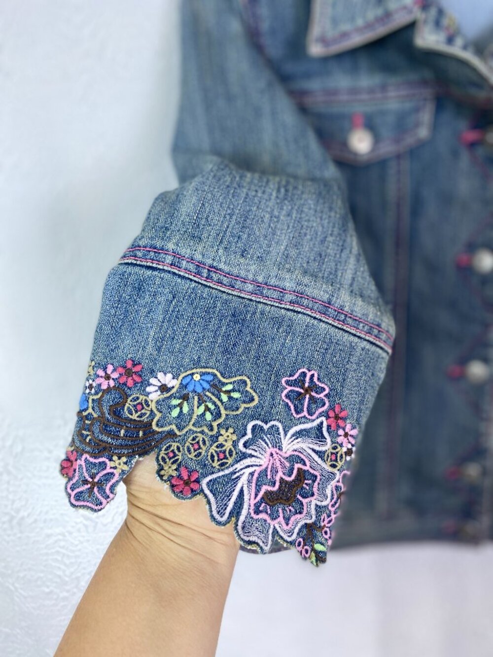 Sigrid Olsen Embroidered Denim Jacket Floral Cuff 3/4 Sleeve Stretch Jean Jacket - Picture 4 of 7